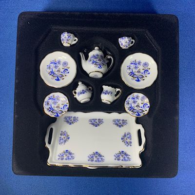 Tea Set. Blue/Gold