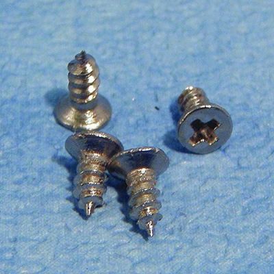 12 x 5mm Steel Screws